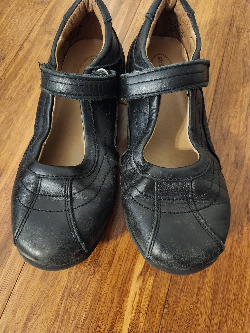 Stride Rite Girl's Claire Mary Jane Black Leather Dress & School Shoes, Size 2.5